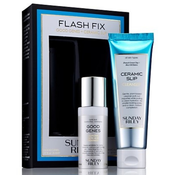 Sunday Riley Flash Fix - Picture 2 of 7